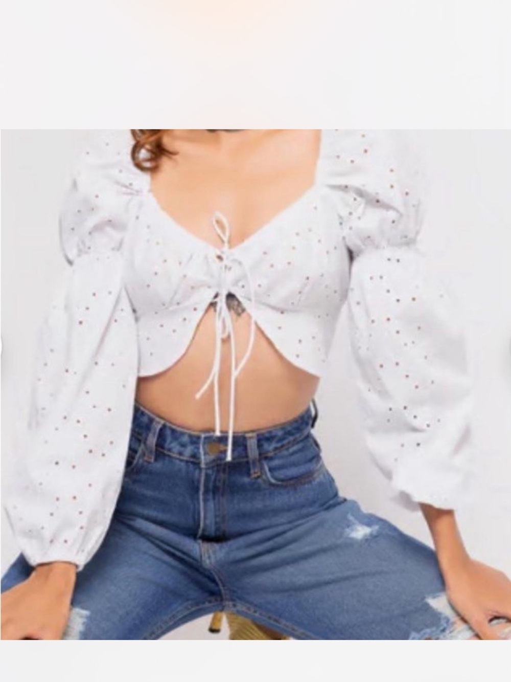H&M Divided White Eyelet Tie Front Long Sleeve
Balloon Top